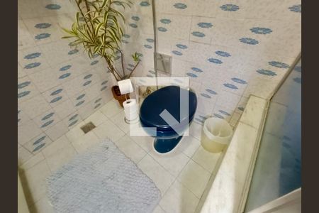 Apartamento à venda com 175m², 4 quartos e sem vaga Apartamento à venda com 175m², 4 quartos e sem vagaBanheiro social