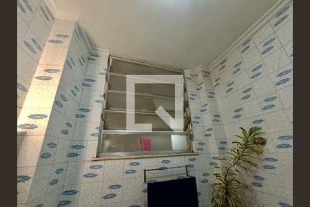 Apartamento à venda com 175m², 4 quartos e sem vaga Apartamento à venda com 175m², 4 quartos e sem vagaBanheiro social