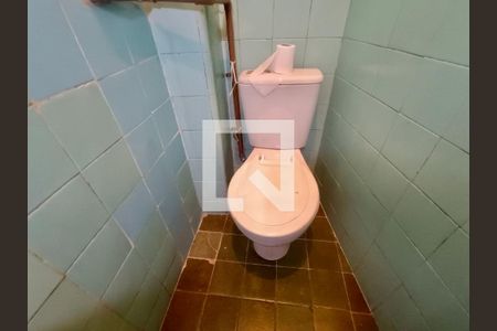 Apartamento à venda com 175m², 4 quartos e sem vaga Apartamento à venda com 175m², 4 quartos e sem vagaBanheiro serviço