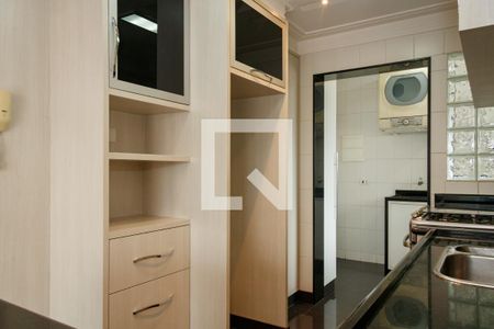Apartamento à venda com 92m², 3 quartos e 3 vagas Apartamento à venda com 92m², 3 quartos e 3 vagasCozinha