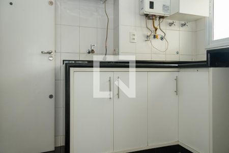 Apartamento à venda com 92m², 3 quartos e 3 vagas Apartamento à venda com 92m², 3 quartos e 3 vagasÁrea de Serviço