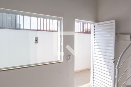 Sala/Cozinha de casa de condomínio à venda com 1 quarto, 26m² em Vila Moreira, São Paulo