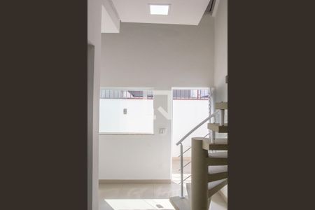 Sala/Cozinha de casa de condomínio à venda com 1 quarto, 26m² em Vila Moreira, São Paulo