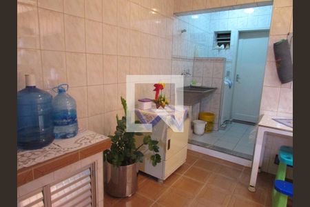 Casa à venda com 181m², 3 quartos e 2 vagasÁrea de Serviço