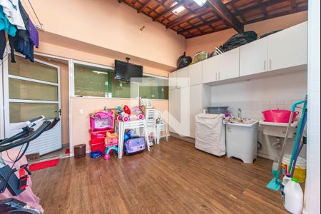 Apartamento à venda com 139m², 2 quartos e 2 vagas Apartamento à venda com 139m², 2 quartos e 2 vagasÁrea de Serviço