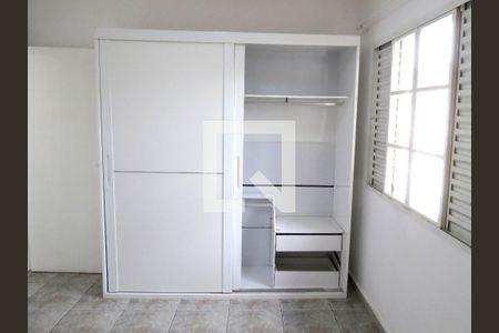 Quarto 1 - Armário de casa para alugar com 2 quartos, 85m² em Jardim Maristela, São Paulo