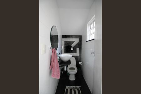 Casa à venda com 163m², 3 quartos e 1 vagaLavabo