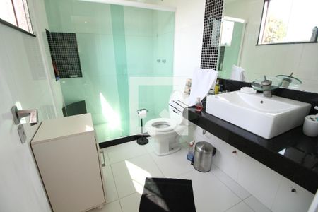 Casa à venda com 163m², 3 quartos e 1 vagaBanheiro Social