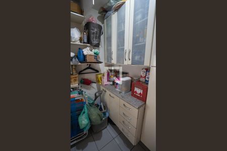 Apartamento à venda com 167m², 3 quartos e 2 vagas Apartamento à venda com 167m², 3 quartos e 2 vagasQuarto de Serviço