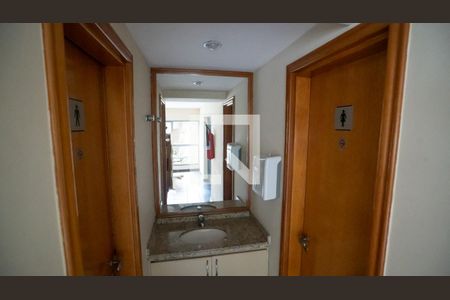 Apartamento à venda com 167m², 3 quartos e 2 vagas Apartamento à venda com 167m², 3 quartos e 2 vagasÁrea comum