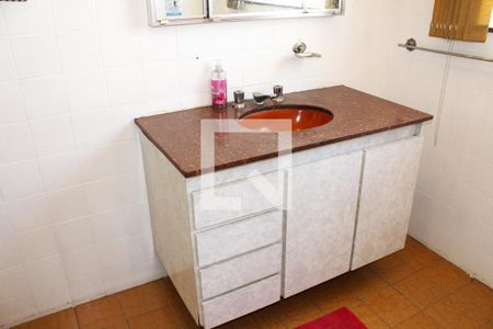 Casa à venda com 150m², 3 quartos e 4 vagasBanheiro