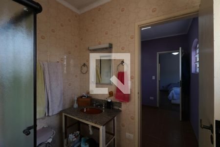 Casa à venda com 266m², 3 quartos e 4 vagasBanheiro da Suíte 2