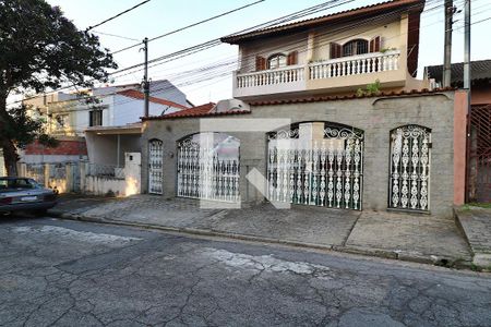 Casa à venda com 266m², 3 quartos e 4 vagasFachada