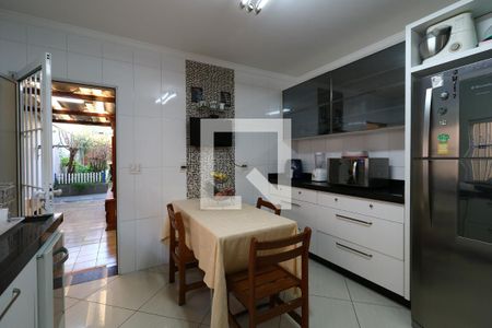 Casa à venda com 266m², 3 quartos e 4 vagasCozinha