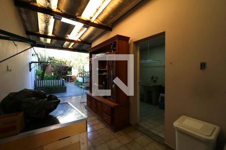 Casa à venda com 266m², 3 quartos e 4 vagasQuintal