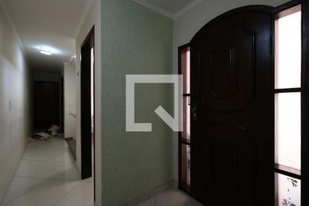 Casa à venda com 266m², 3 quartos e 4 vagasCorredor interno