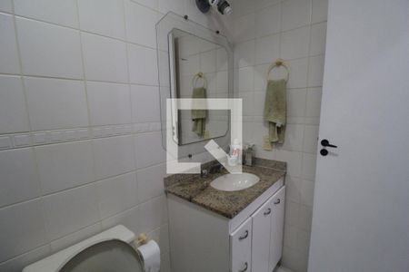 Casa de condomínio à venda com 100m², 3 quartos e 2 vagasBanheiro do hall