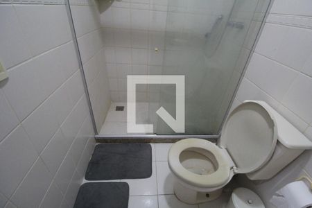 Casa de condomínio à venda com 100m², 3 quartos e 2 vagasBanheiro do hall