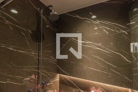 Apartamento à venda com 81m², 3 quartos e 2 vagas Apartamento à venda com 81m², 3 quartos e 2 vagasBanheiro Social