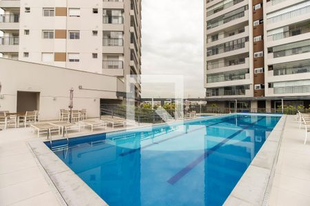 Apartamento à venda com 81m², 3 quartos e 2 vagas Apartamento à venda com 81m², 3 quartos e 2 vagasÁrea comum - Piscina