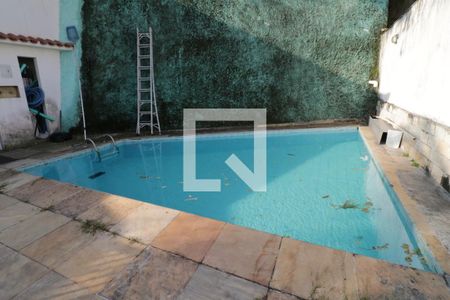 Casa à venda com 157m², 3 quartos e 2 vagasTerraço - Piscina