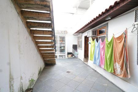 Casa à venda com 157m², 3 quartos e 2 vagasÁrea de Serviço