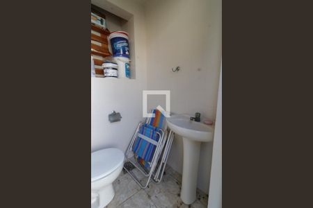 Casa à venda com 157m², 3 quartos e 2 vagasBanheiro Terraço 1