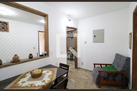 Casa à venda com 157m², 3 quartos e 2 vagasCopa