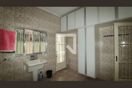 Casa à venda com 150m², 3 quartos e 5 vagasÁrea de Serviço