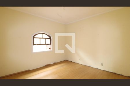 Casa à venda com 150m², 3 quartos e 5 vagasSuíte