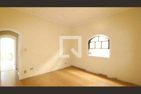 Casa à venda com 150m², 3 quartos e 5 vagasSuíte