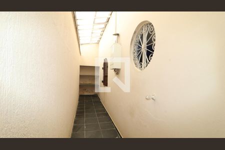 Casa à venda com 150m², 3 quartos e 5 vagasCorredor