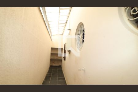 Casa à venda com 150m², 3 quartos e 5 vagasCorredor