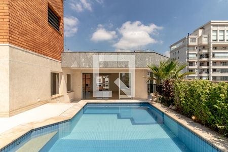 Apartamento à venda com 420m², 3 quartos e 5 vagasCobertura - Piscina