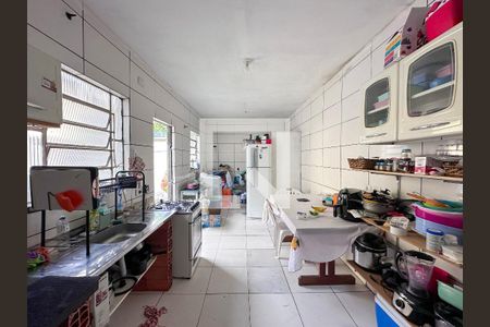 Casa à venda com 225m², 3 quartos e 2 vagasCozinha