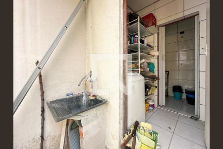 Casa à venda com 225m², 3 quartos e 2 vagasÁrea de Serviço
