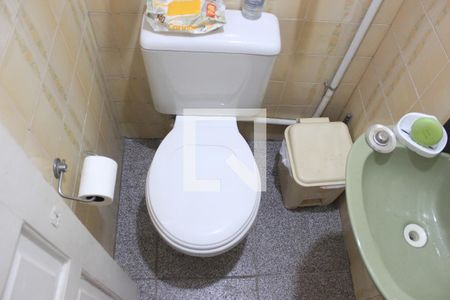 Casa à venda com 112m², 3 quartos e 3 vagasBanheiro 2