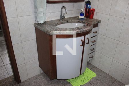 Casa à venda com 112m², 3 quartos e 3 vagasBanheiro 3