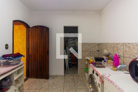 Casa à venda com 190m², 3 quartos e 3 vagas Casa à venda com 190m², 3 quartos e 3 vagasÁrea de Serviço