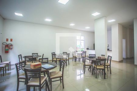 Apartamento à venda com 67m², 2 quartos e 1 vaga Apartamento à venda com 67m², 2 quartos e 1 vagaÁrea comum - Salão de festas