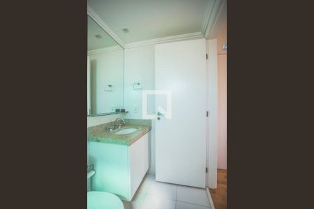Apartamento à venda com 67m², 2 quartos e 1 vaga Apartamento à venda com 67m², 2 quartos e 1 vagaBanheiro Suíte