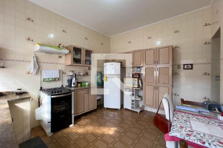 Casa à venda com 200m², 3 quartos e 2 vagas Casa à venda com 200m², 3 quartos e 2 vagasCozinha