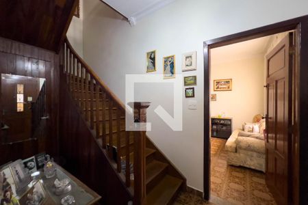Casa à venda com 200m², 3 quartos e 2 vagas Casa à venda com 200m², 3 quartos e 2 vagasHall