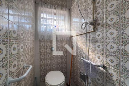 Casa à venda com 200m², 3 quartos e 2 vagas Casa à venda com 200m², 3 quartos e 2 vagasBanheiro