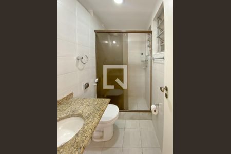 Apartamento à venda com 110m², 3 quartos e 1 vaga Apartamento à venda com 110m², 3 quartos e 1 vagaBanheiro da Suíte