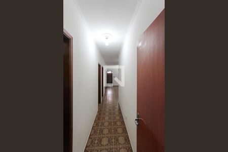 Casa à venda com 368m², 3 quartos e 2 vagasCorredor