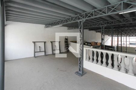 Casa à venda com 368m², 3 quartos e 2 vagasTerraço