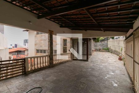 Casa à venda com 399m², 4 quartos e 3 vagasGaragem