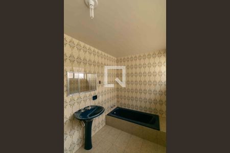 Casa à venda com 399m², 4 quartos e 3 vagasBanheiro Social 1