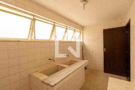 Casa à venda com 399m², 4 quartos e 3 vagasÁrea de Serviço